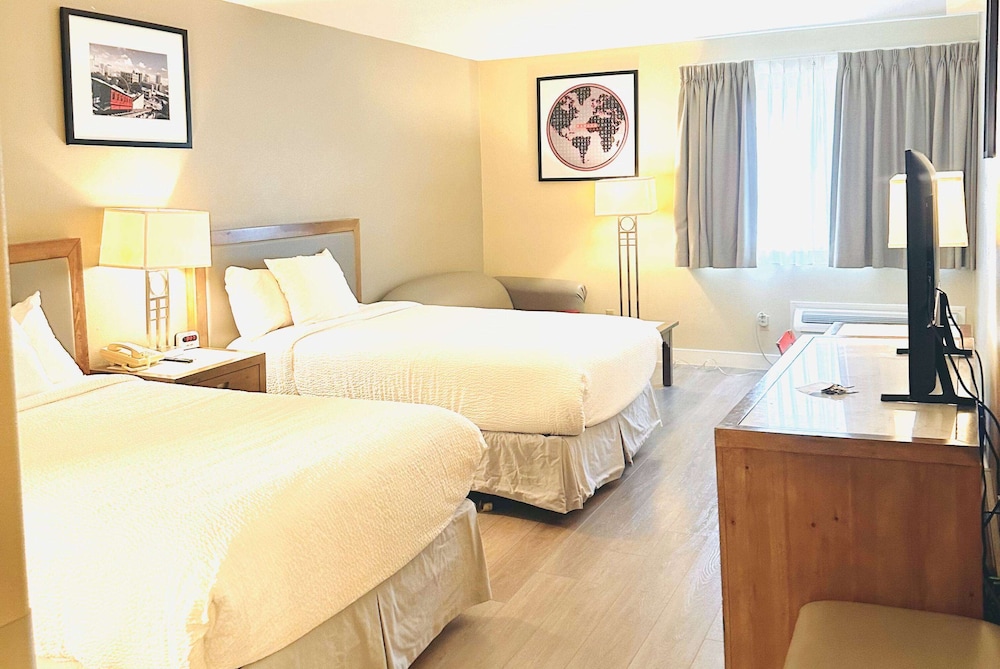 Junior Suite, 2 Double Beds, Non Smoking - Photo 1