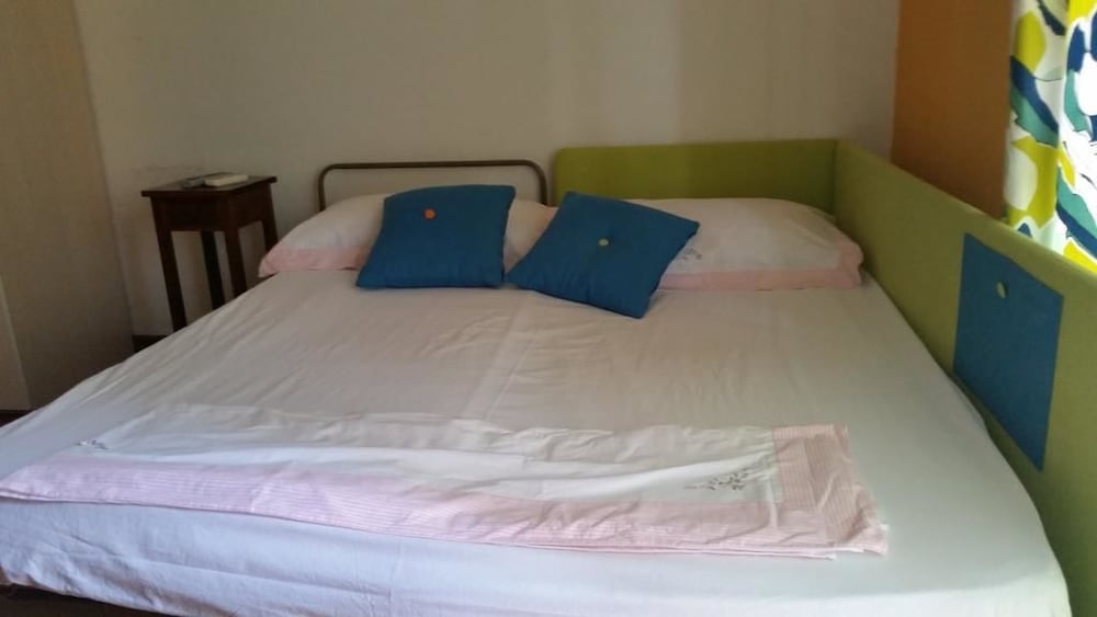 Triple Room, Kitchenette photo 2