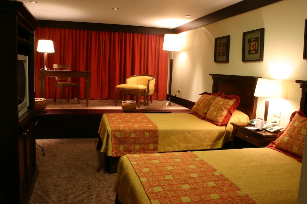 Standard Room, 2 Twin Beds photo 1