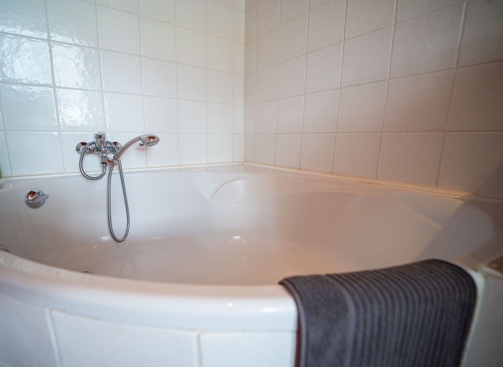 Suite, Mountain View (Coup de Foudre no. 26) photo 2