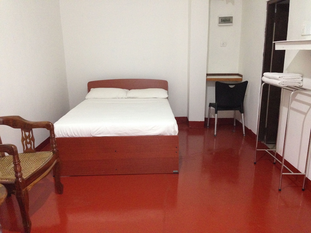 Budget Double Room photo 1