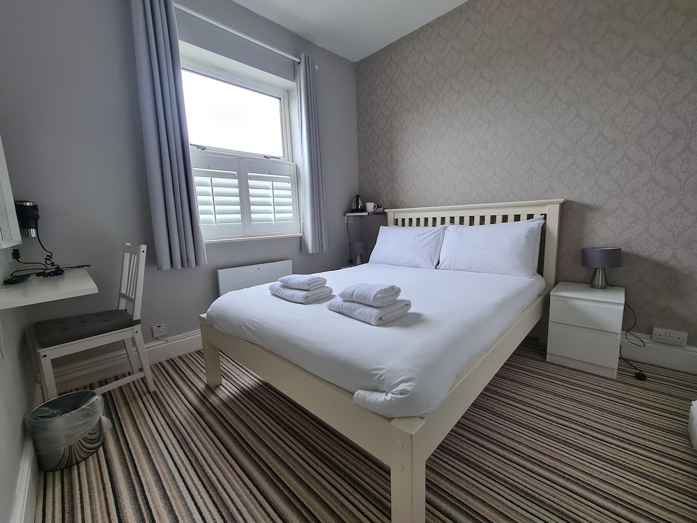 Economy Double Room photo 3