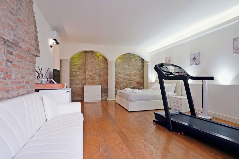 Junior Studio Suite photo 1