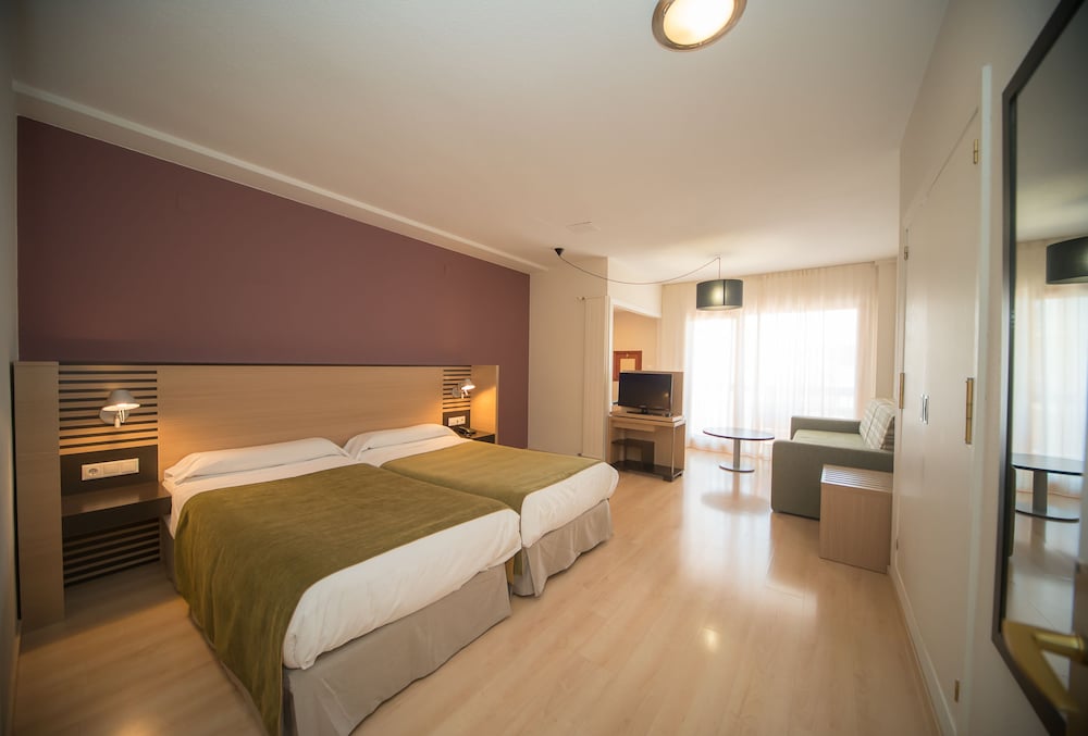 Double Room - Photo 5
