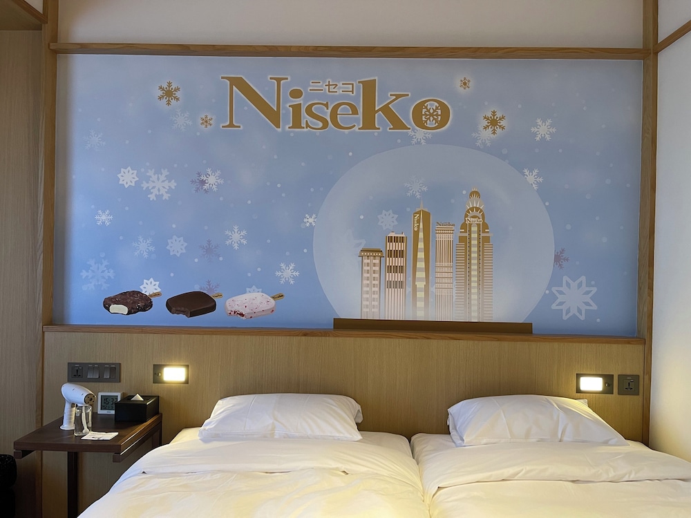 Random Theme Room (Room type/bed type cannot be specified)