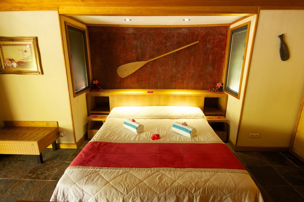 Premium Garden Pool Bungalow - Photo 8