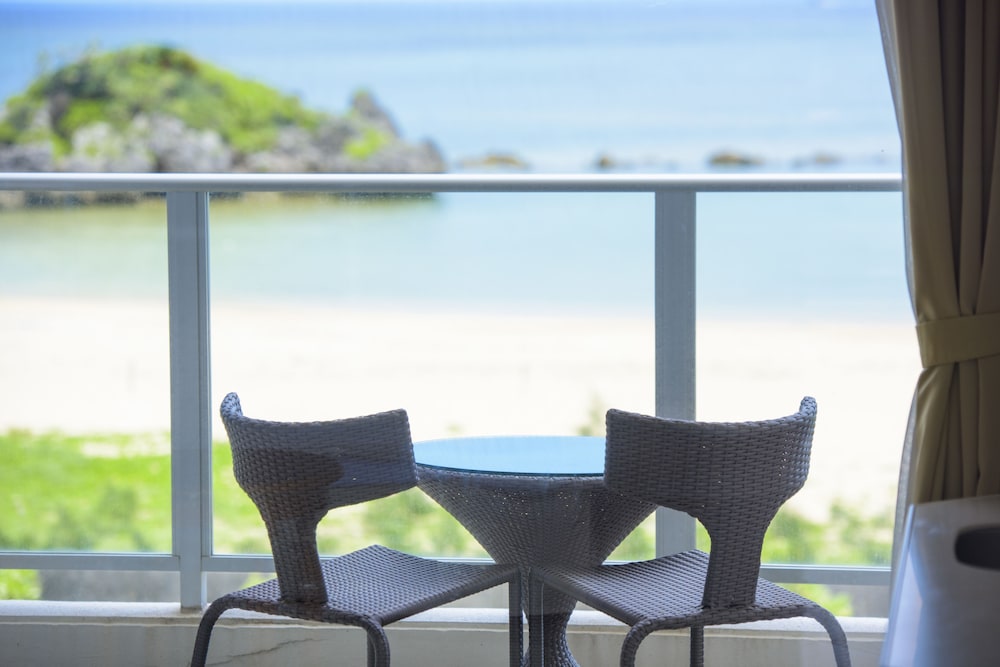 Standard Room, 1 King Bed, Balcony, Ocean View (With Extra Bed) photo 3