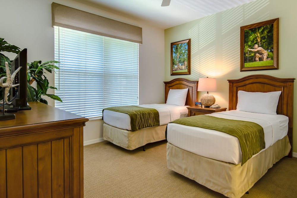 2 Bedroom Villa with Den, Classics photo 2