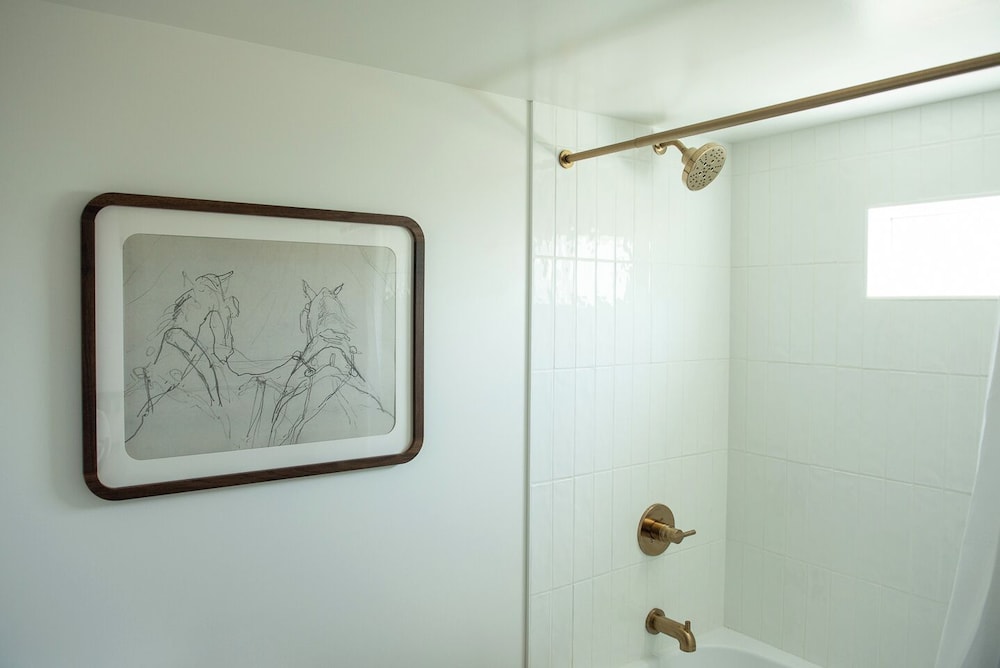 Single Room, 1 King Bed photo 3