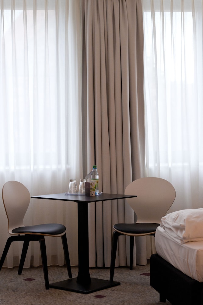 Junior Studio Suite, City View - Photo 2