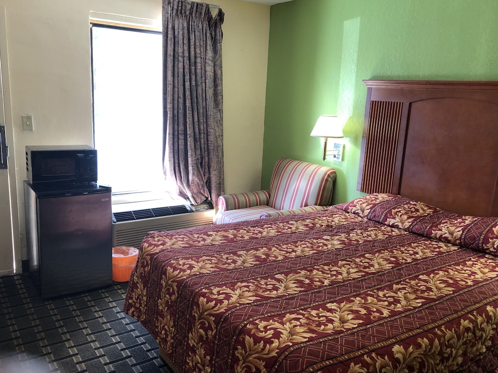 Accessible Room, 1 Queen Bed, Non Smoking photo 2