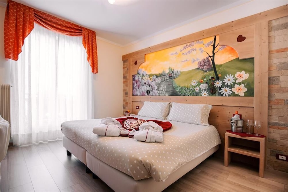 Comfort Room, Mountain View