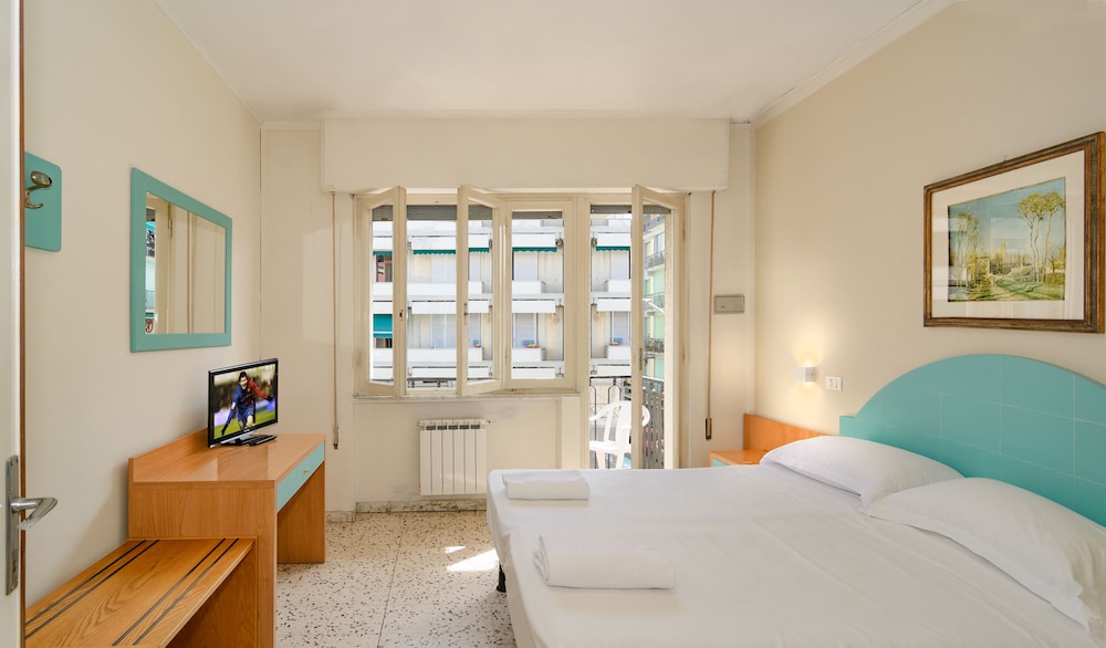Quadruple Room, Balcony photo 2