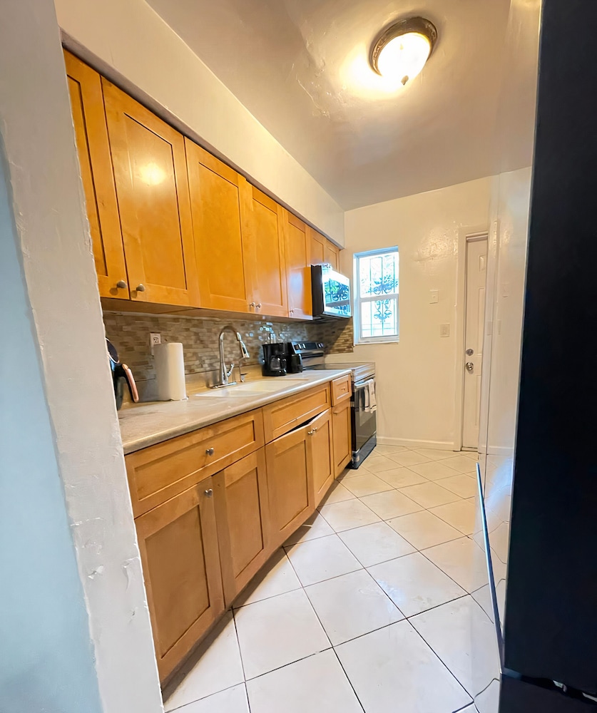 Deluxe Quadruple Room, Garden View photo 2