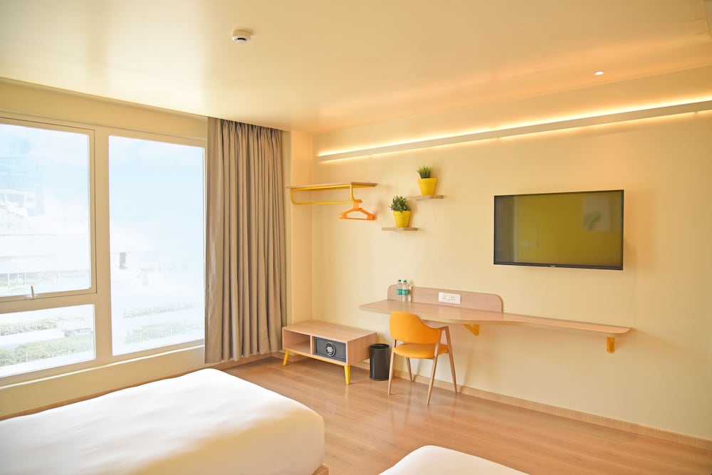 Standard Twin Room - Photo 4