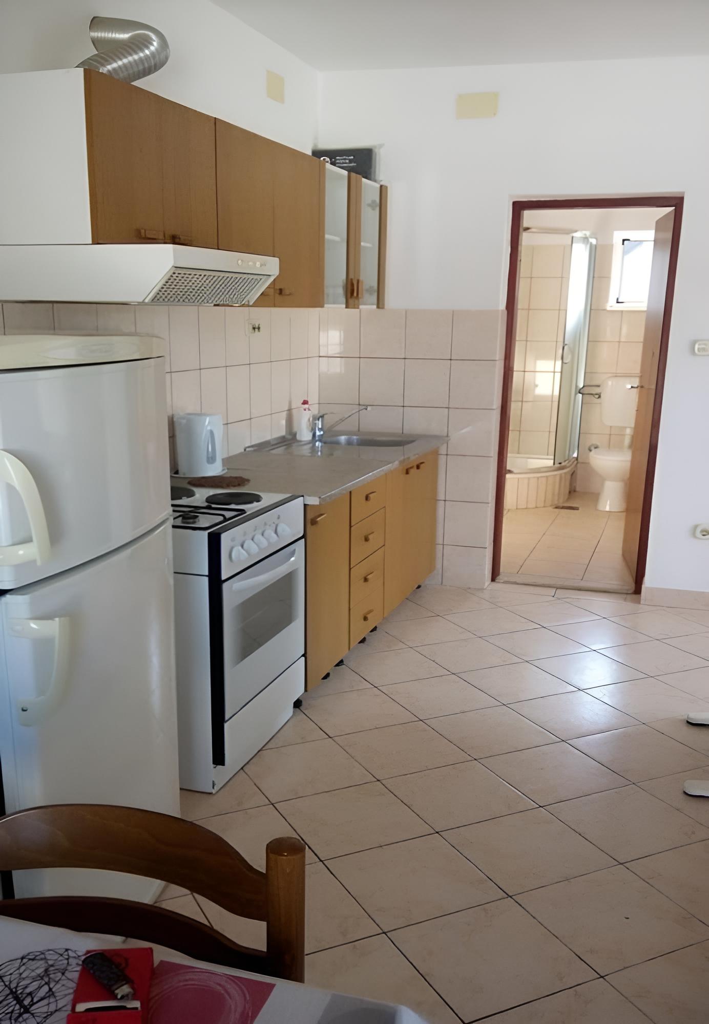 Apartment (Slaven - 50 m from beach - A3(4+1))
