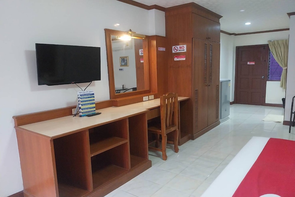 Deluxe Double Room - Photo 17