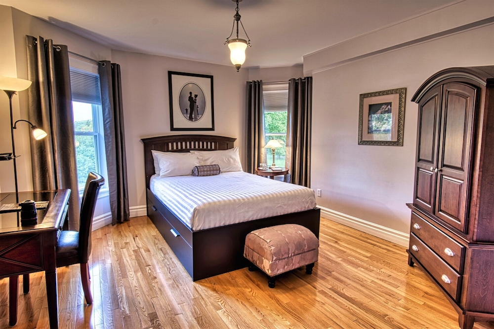 Wexford - Second Floor