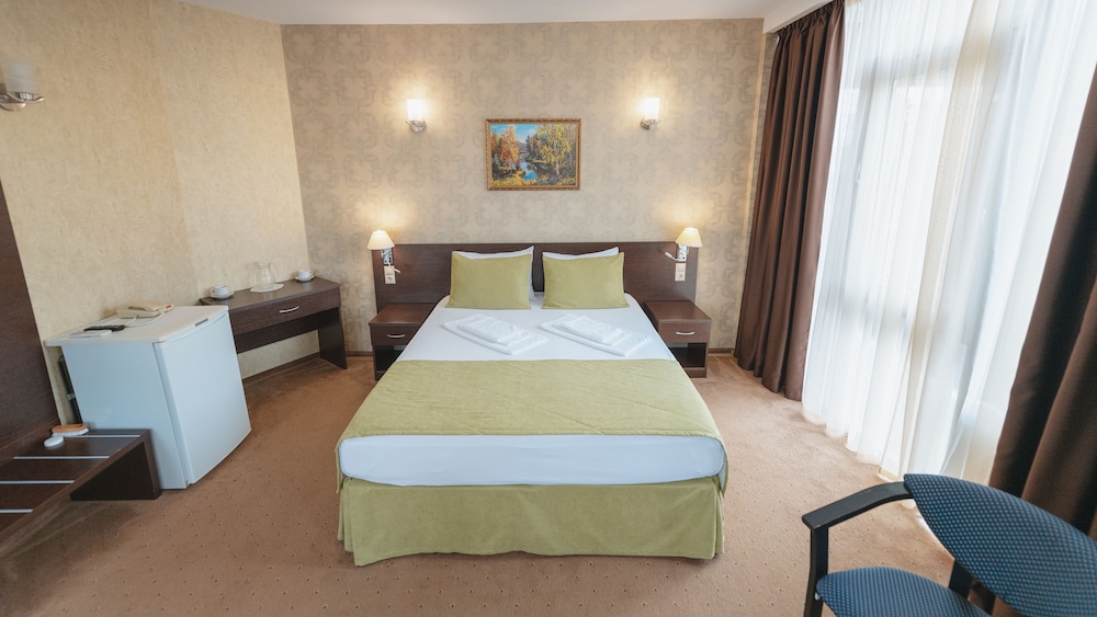 Superior Double or Twin Room photo 3