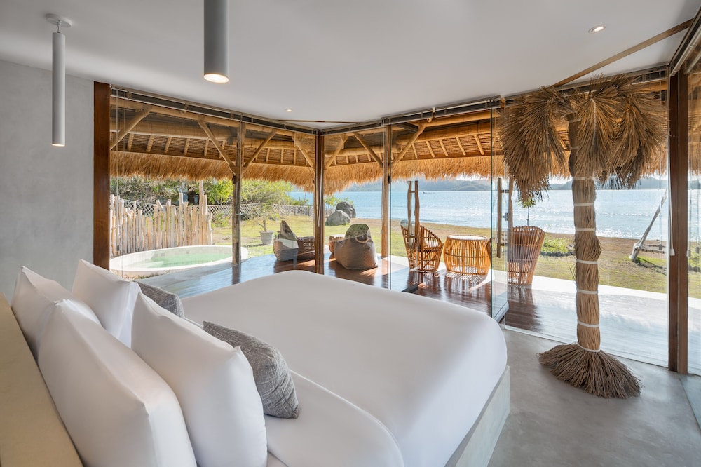 Beach Plunge Family Villa - Photo 7