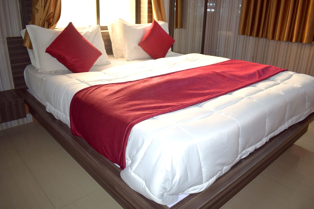 Deluxe Room, 1 Double Bed photo 2