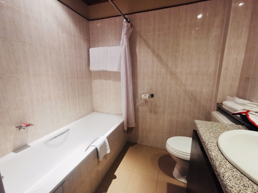 Deluxe Room - Photo 2