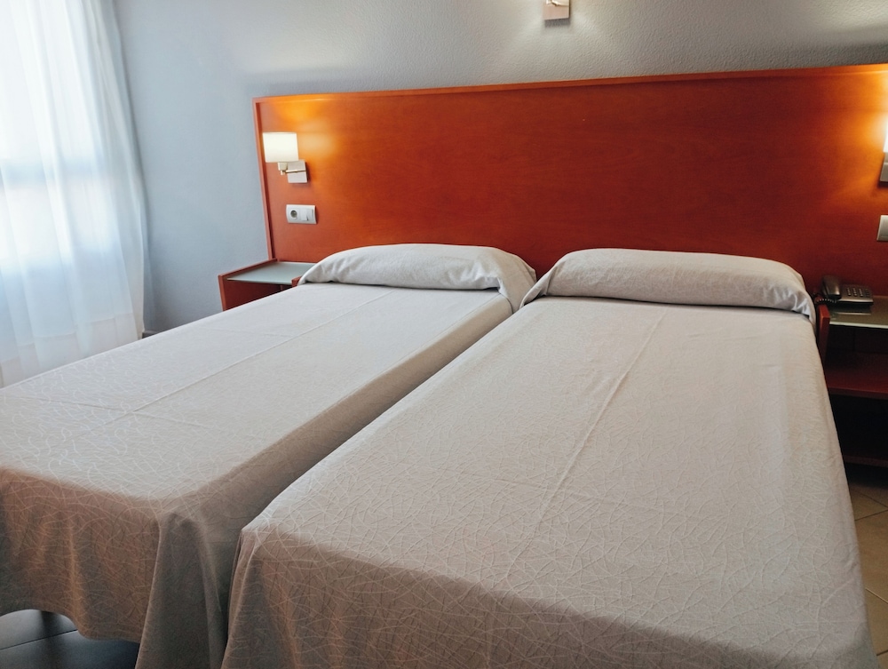 Double Room, 2 Twin Beds - Photo 3