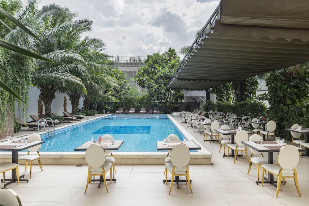 Deluxe Double or Twin Room, Pool View - Photo 2