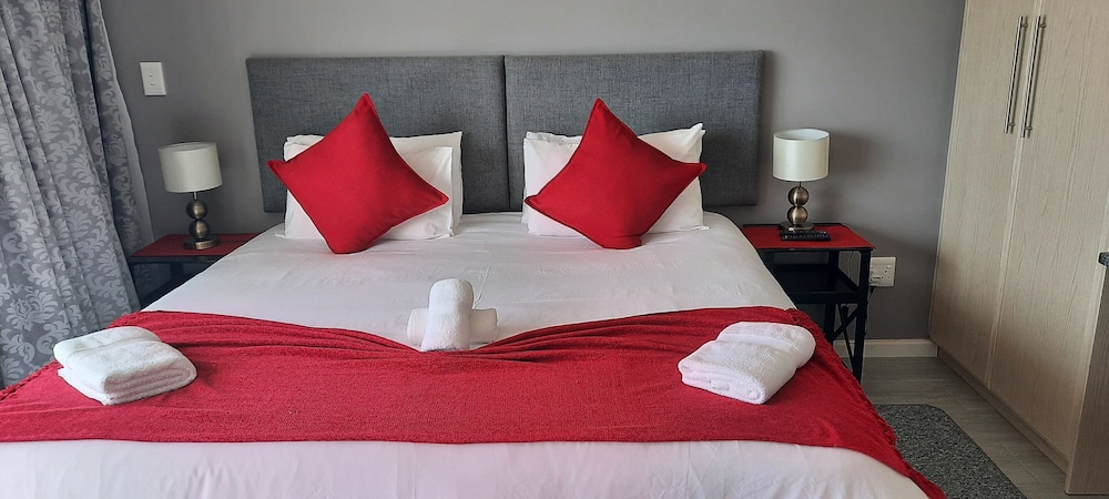 Luxury Room, Balcony (King bed or Twin beds) photo 2