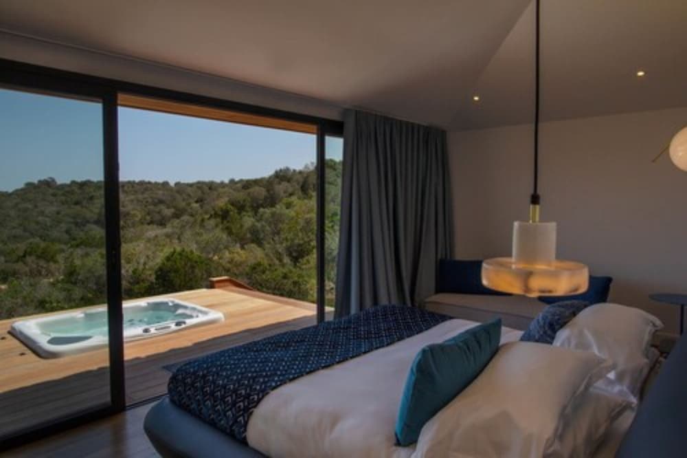 Suite, bain à remous