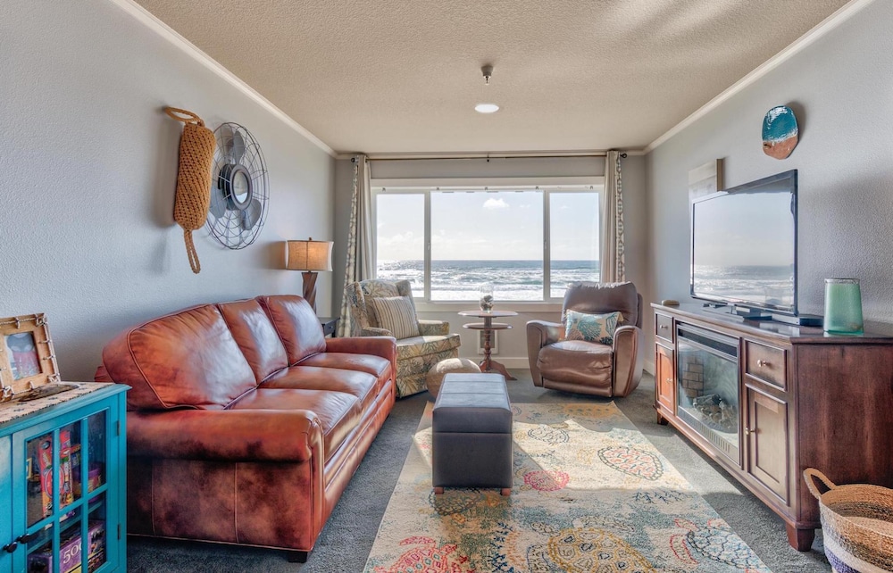 Deluxe Condo