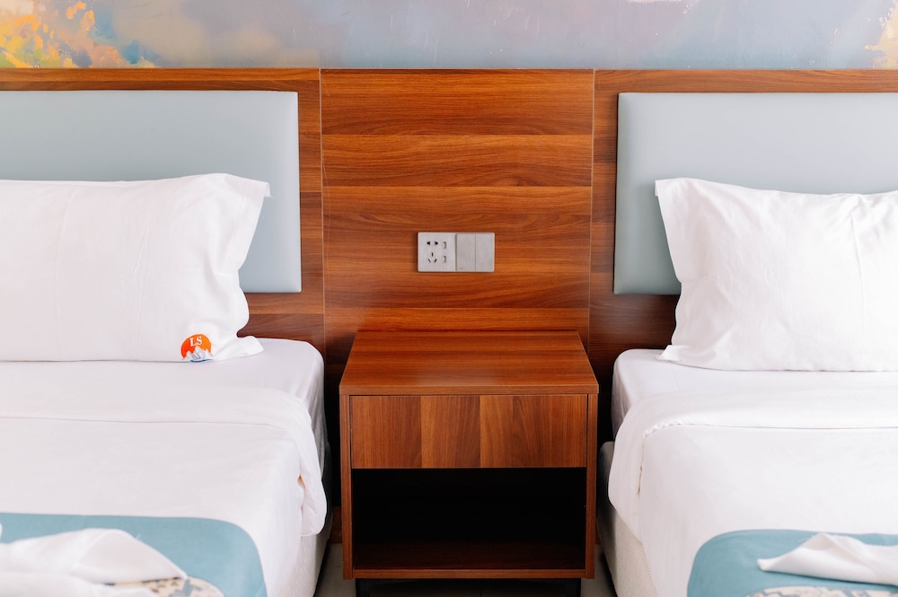 Standard Twin Room photo 2