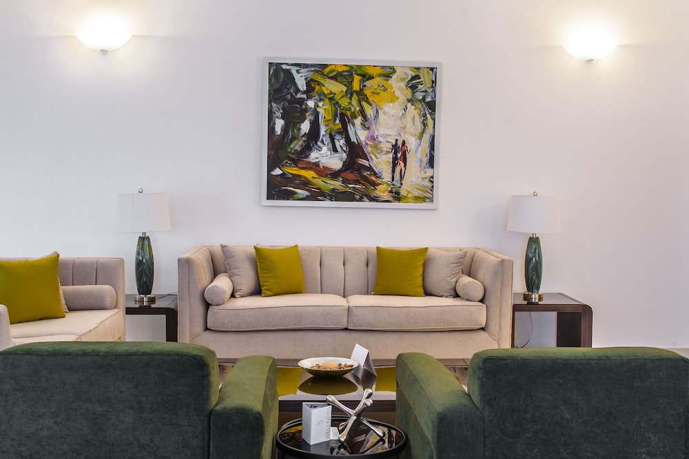Grand Apartment