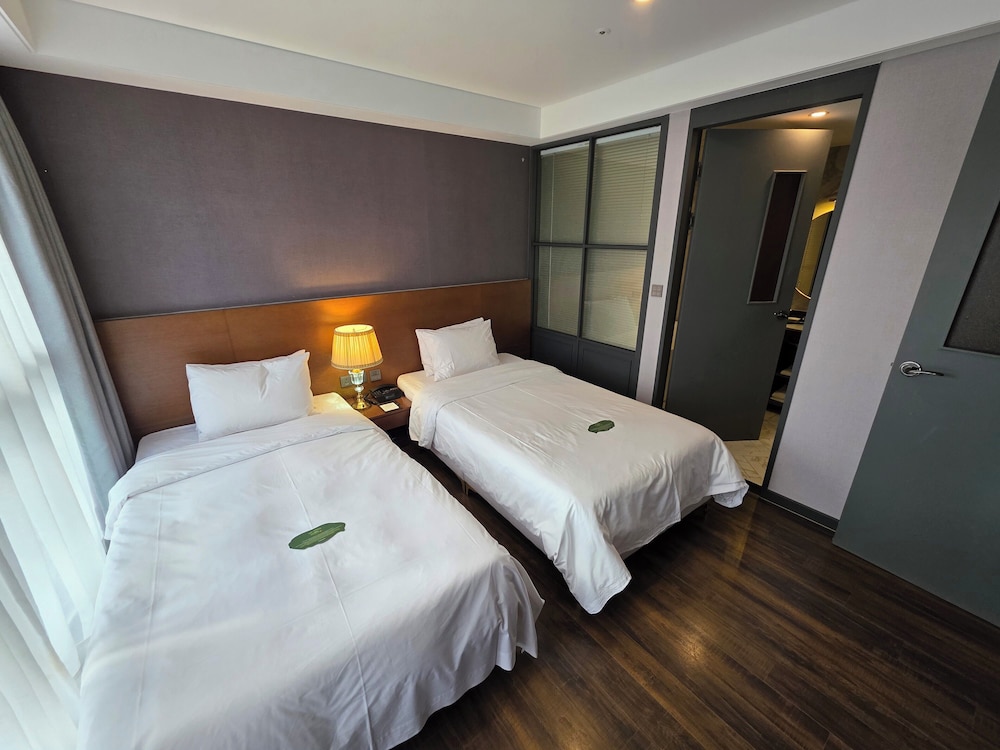 Family Suite B (Free use of Infinity Pool)
