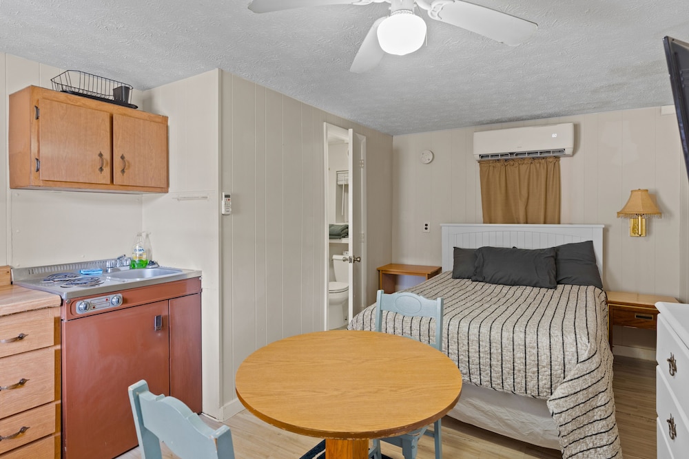 Room with 1 Double Bed and Kitchenette photo 1