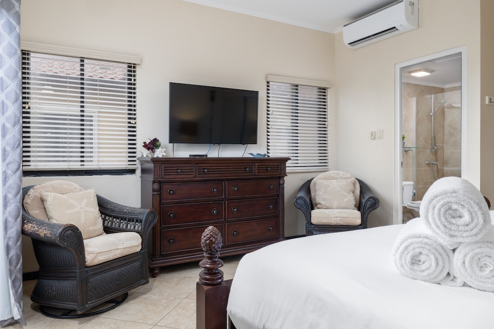 Standard Townhome photo 2