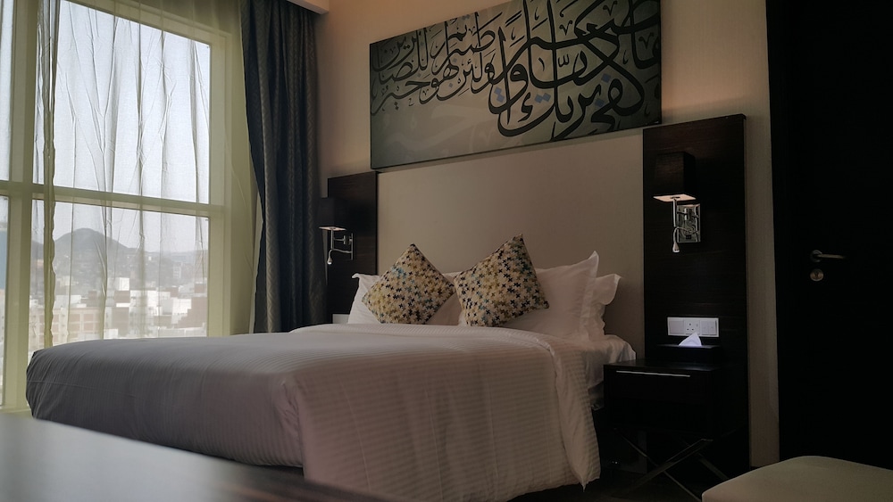 Standard Double Room, 1 King Bed photo 2