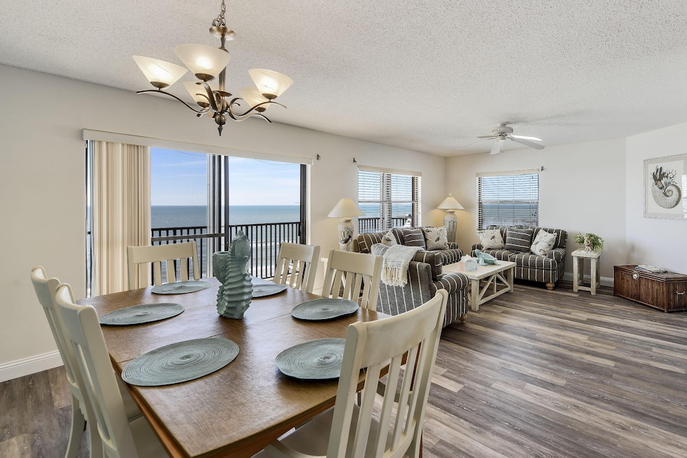 Condo, Multiple Beds (Emerald Isle 603) photo 2