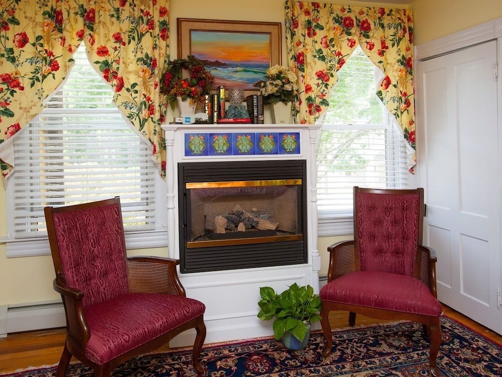 Premium Double Room, Ensuite, Mountain View (Greene) photo 2
