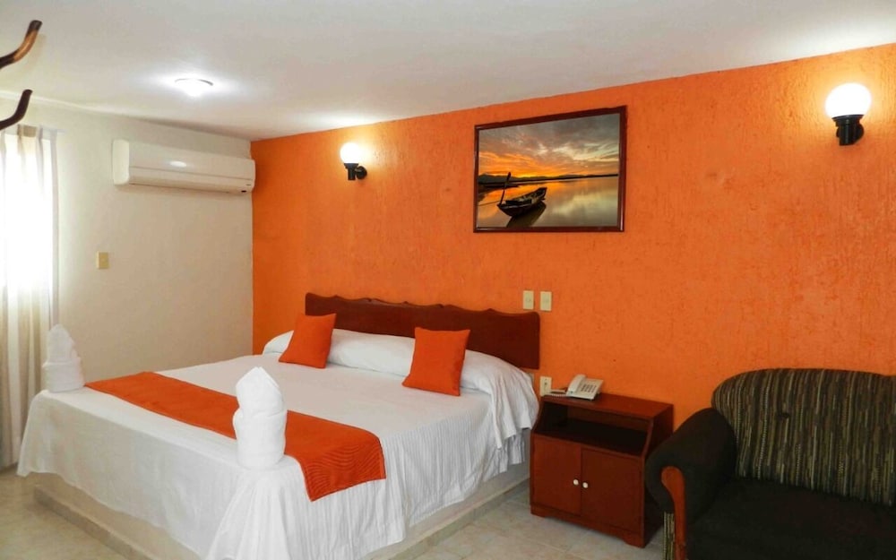 Junior Studio Suite