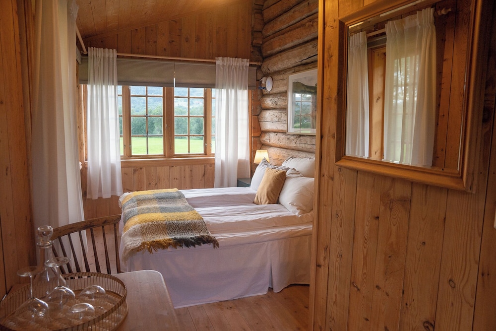 Standard Cabin