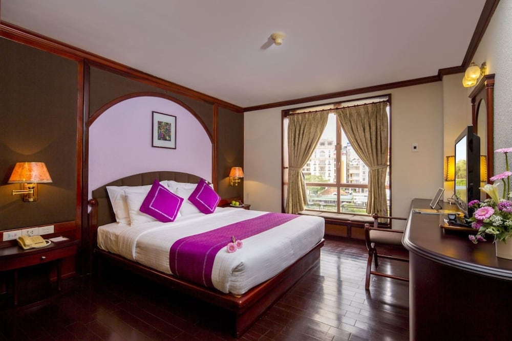 Deluxe Double Room, City View - Photo 3
