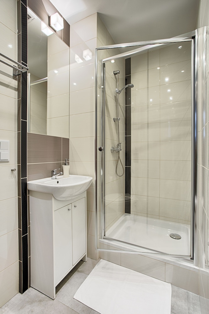 Classic Triple Room - Photo 6