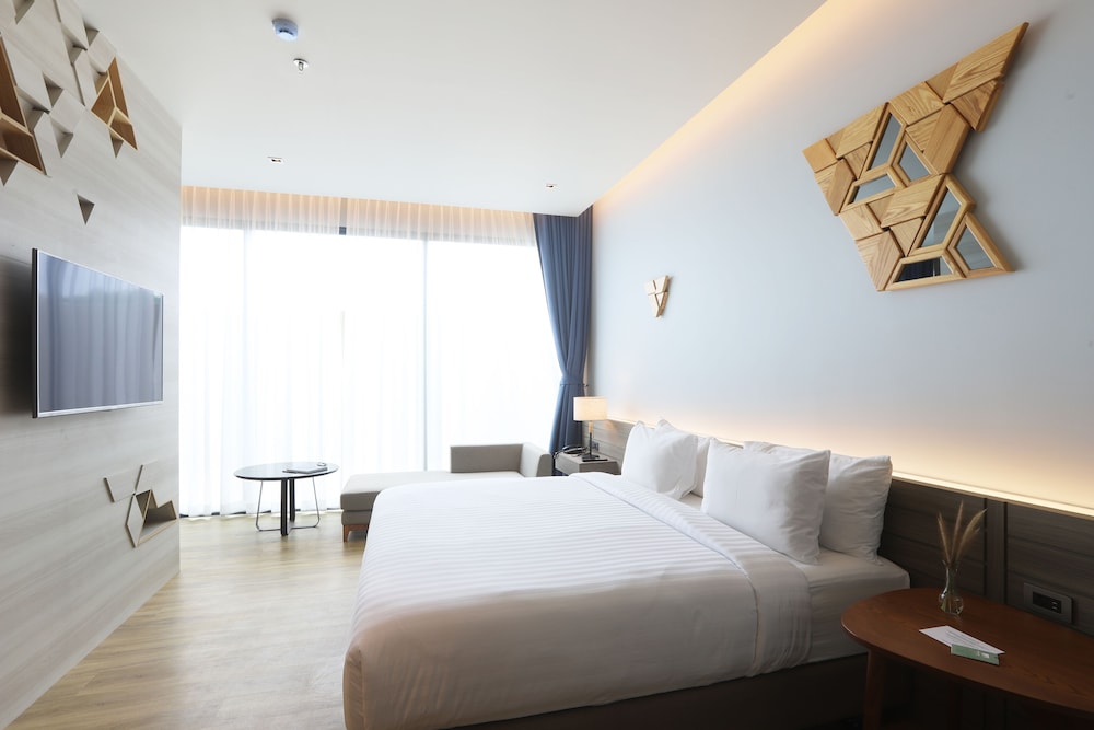 Deluxe Room, Terrace - Photo 14