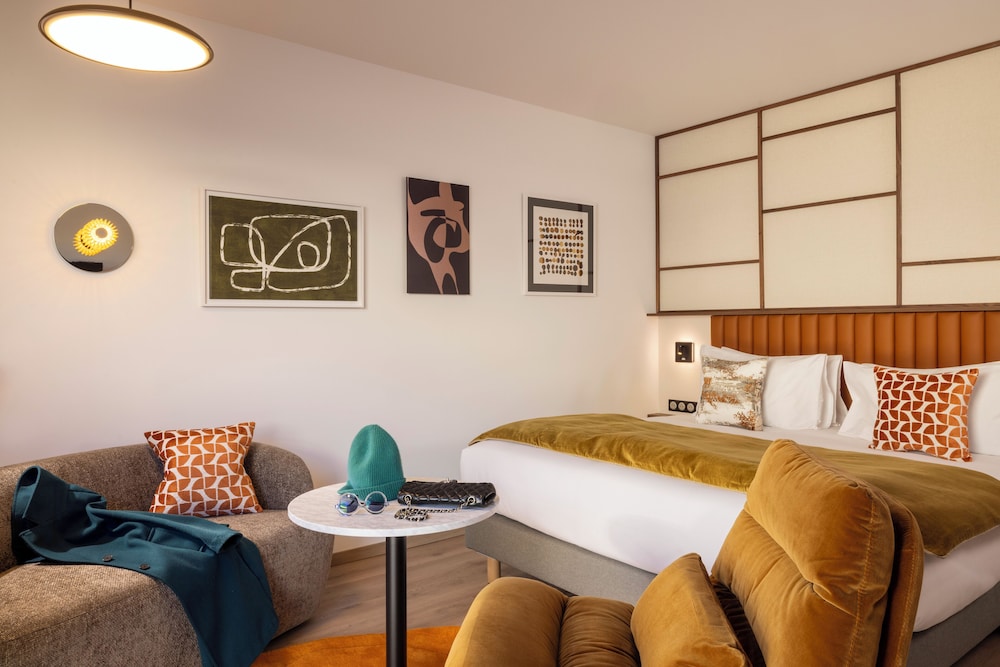 Superior Room Garonne view