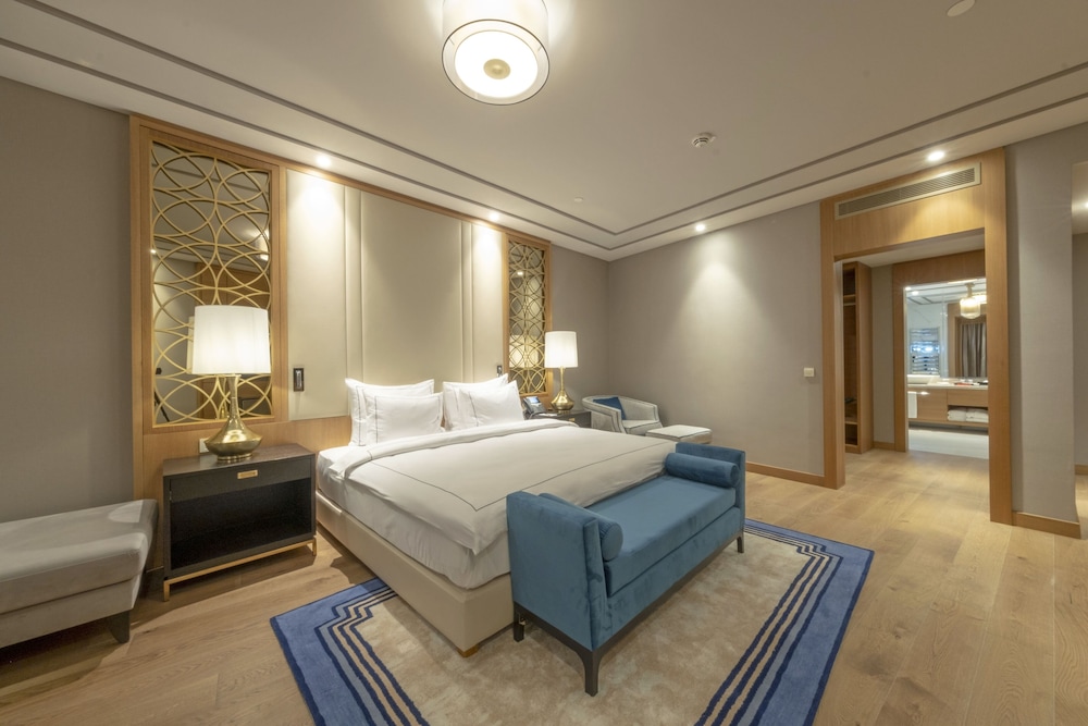 Royal Suite, Sea View - Photo 12