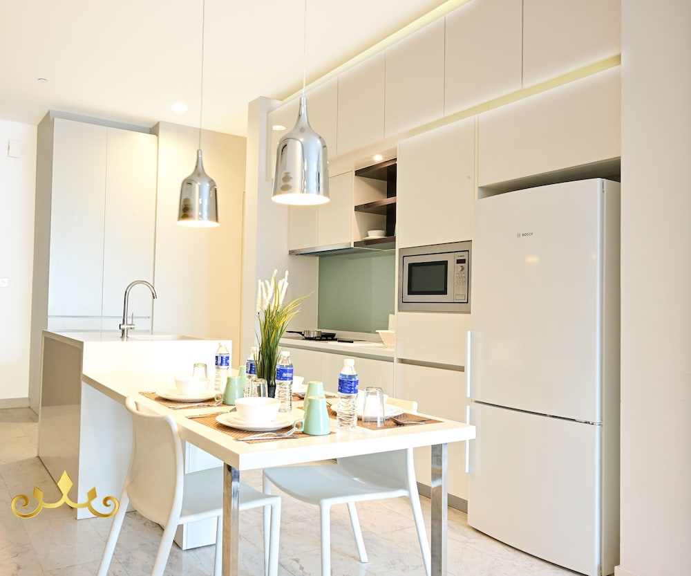Grand Executive Two Bedroom  Apartment photo 3