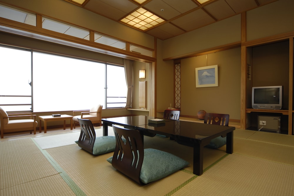 Japanese style room photo 2