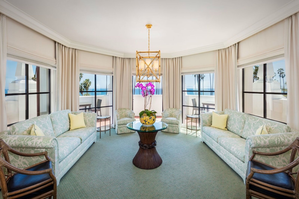 Luxury Penthouse, 1 King Bed, Ocean View (Suite) - Photo 1