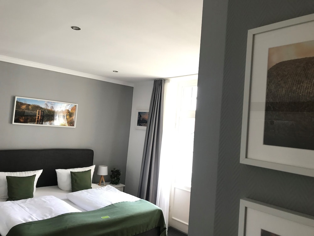 Comfort Double Room, Balcony - Photo 6